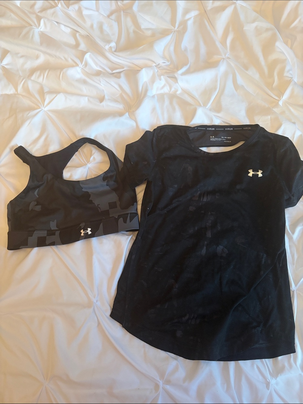 Under Armour Black Sports Bra and Short Sleeve Tee Set
